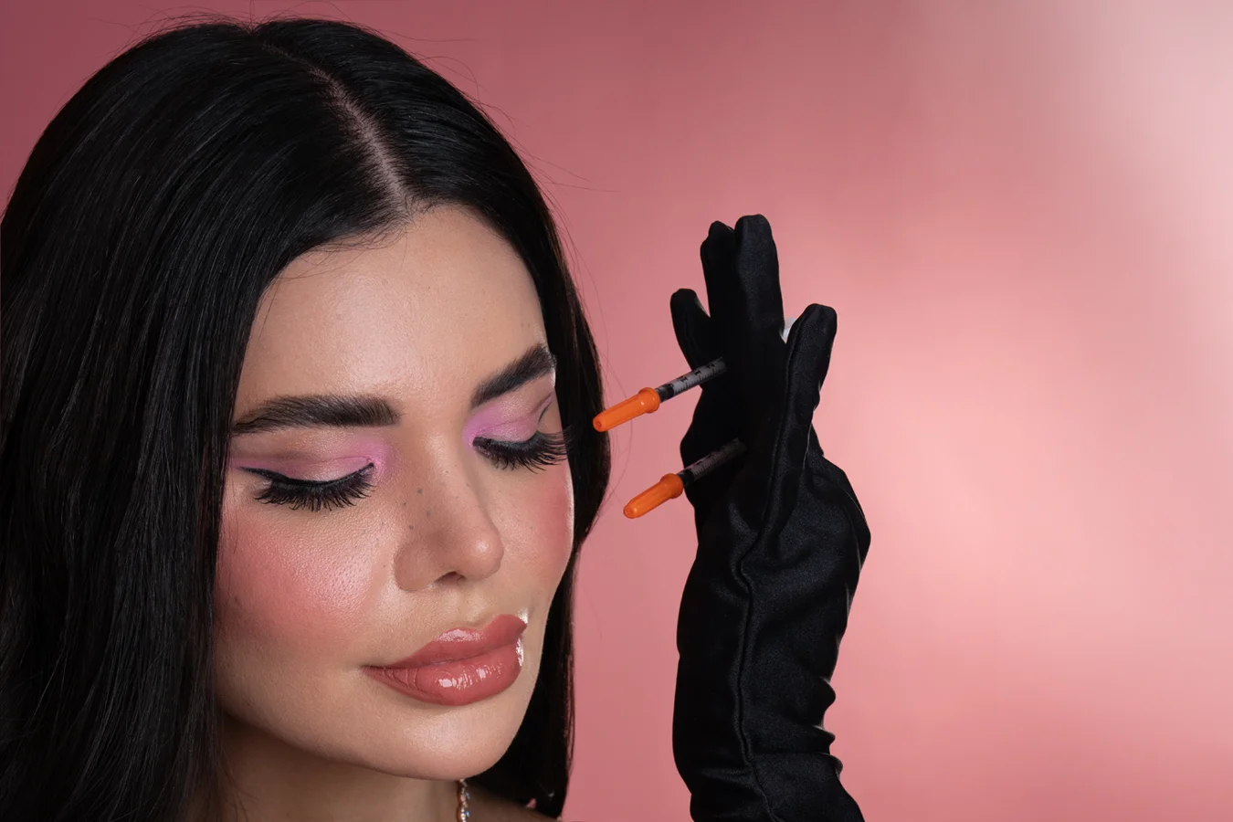 ¿Botox o ácido hialurónico?  Descubre cuál es el tratamiento ideal para ti